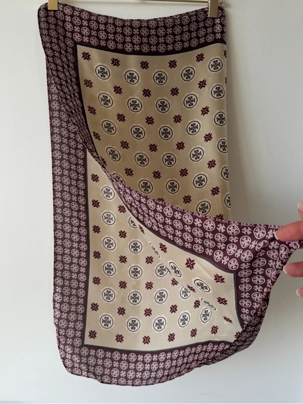 ‘Tory Burch’ Wine & Cream Silk Monogram Scarf